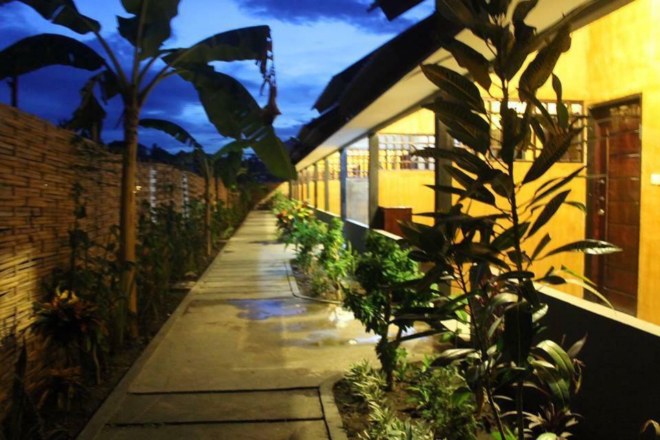 Intan Inn Hostel Gili Trawangan Buitenkant foto
